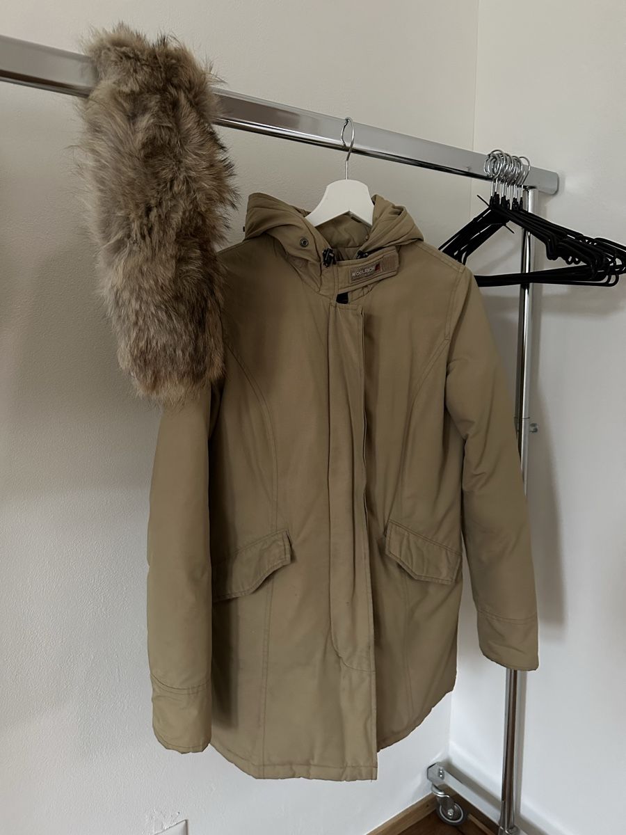 Woolrich Giacche: Woolrich Daunenparka beige XS – Usato da Zürich venduto da davinciclaude 3