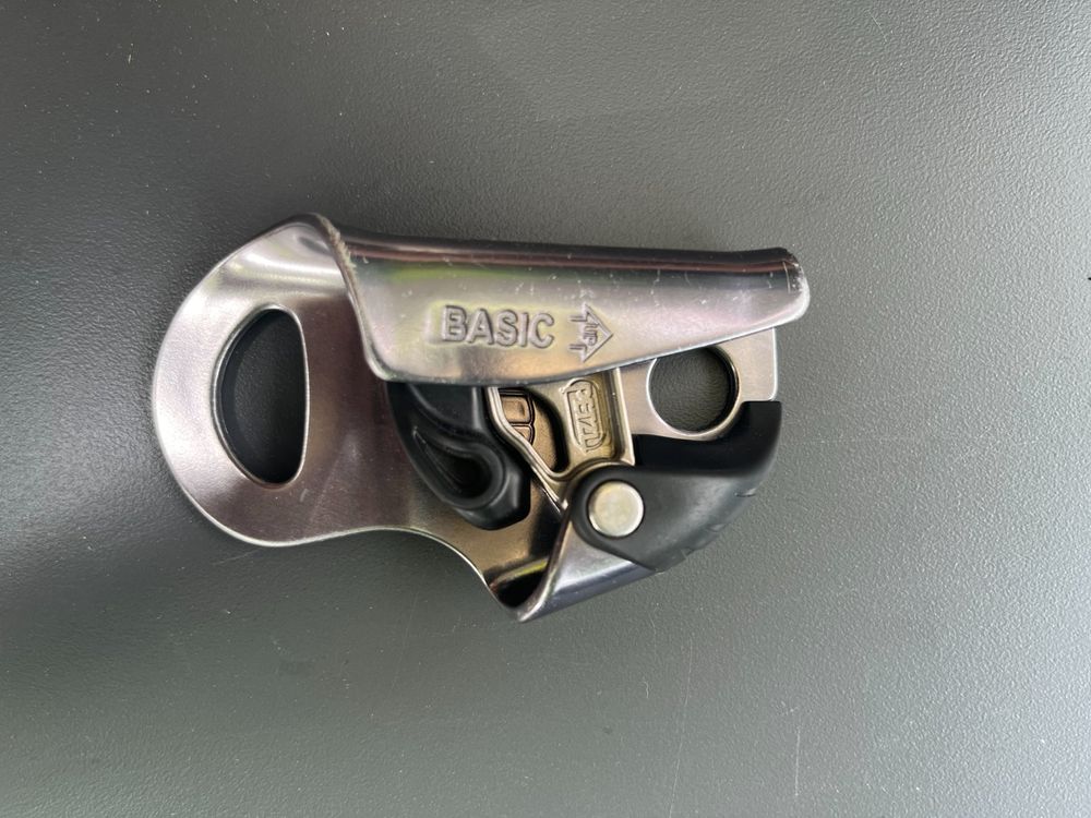Petzl Basic Sicherungsgerät (Gebraucht) in Frauenfeld für CHF 19 – mit ...