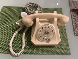 Super erhaltenes PTT Telefon Modell 50 creme Wählscheibe