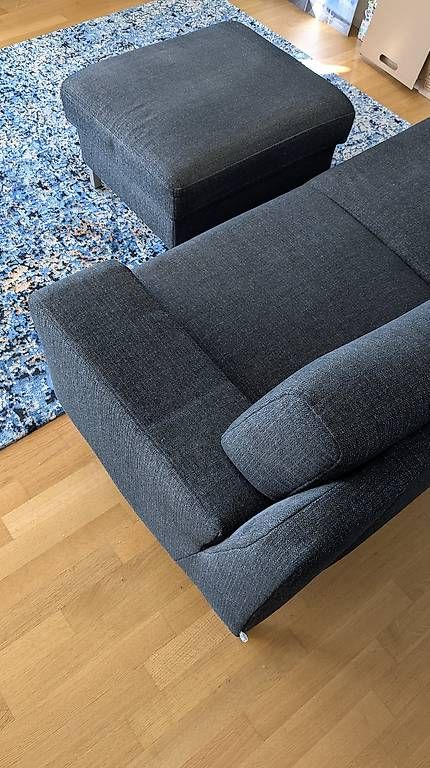 Divani: Das hat Style. Qualitäts-Sofa mit passendem Hocker. – Usato da Langnau am Albis venduto da theeschners 3