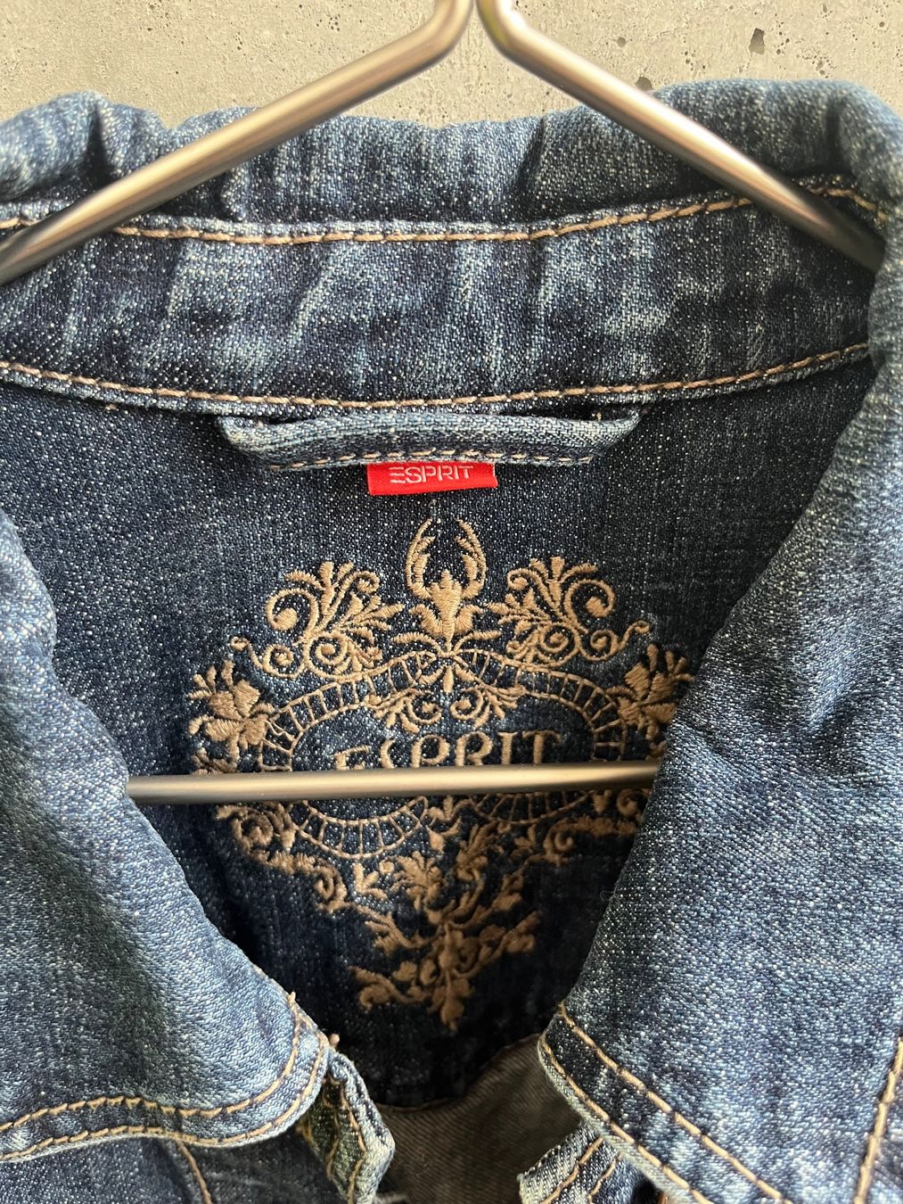 Giacche: ESPRIT Jeansjacke – Usato da Bern venduto da leokislig 1