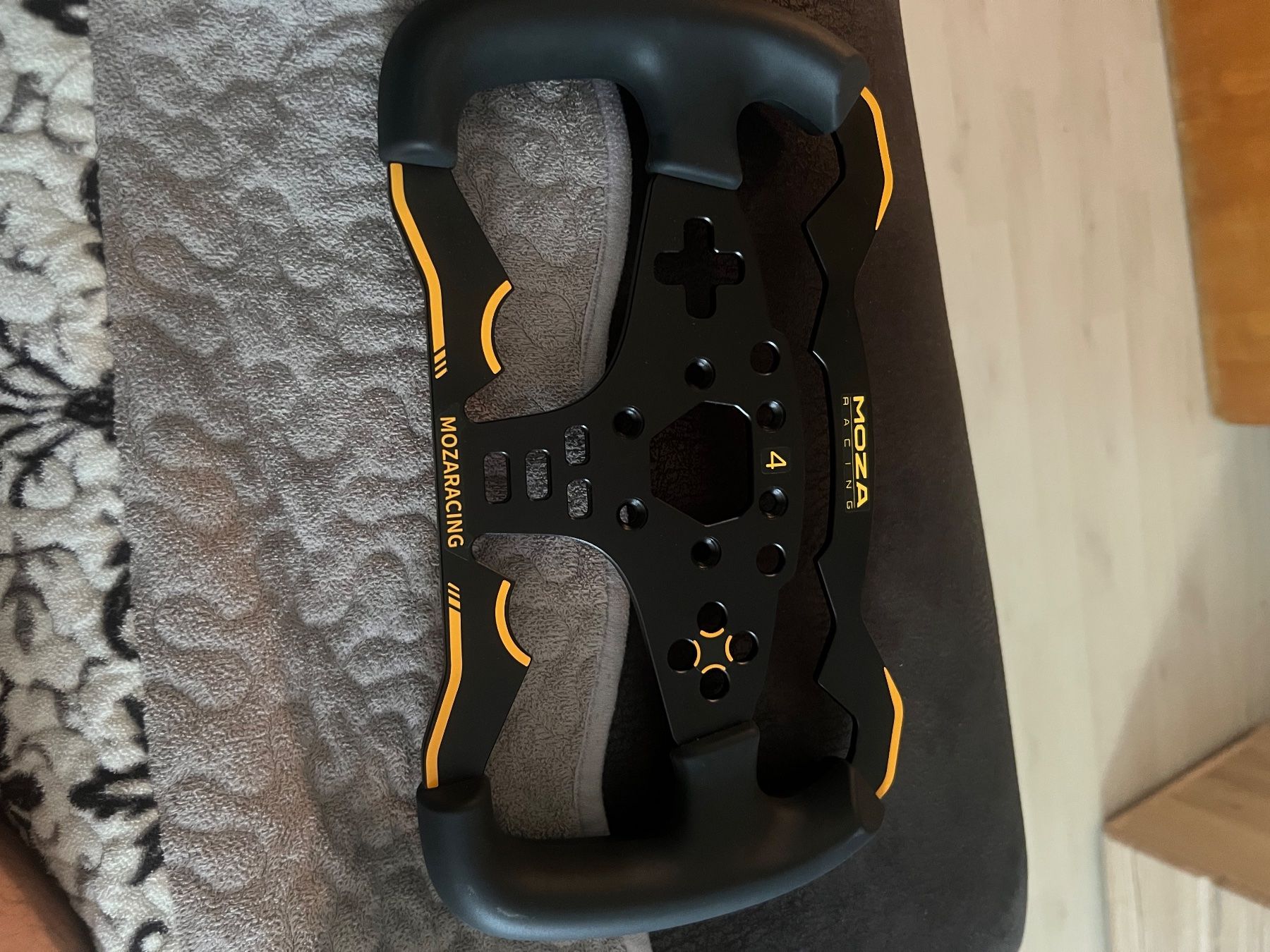 Moza Racing Controller: Moza es F1 Style Mod – Neu und originalverpackt aus Gams von Sab_s2zy