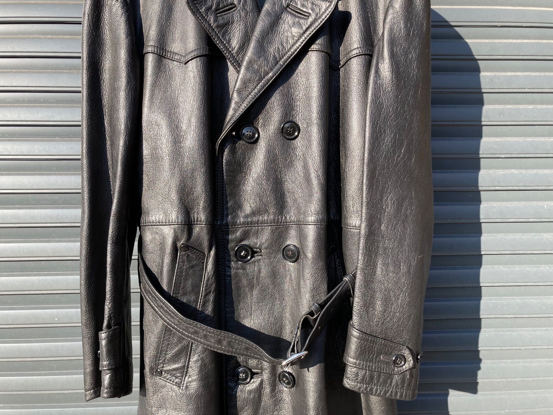Uniformi: Polizei Ledermantel schwarz, Länge 112 cm – Usato da Lüchingen venduto da Eeizo 3