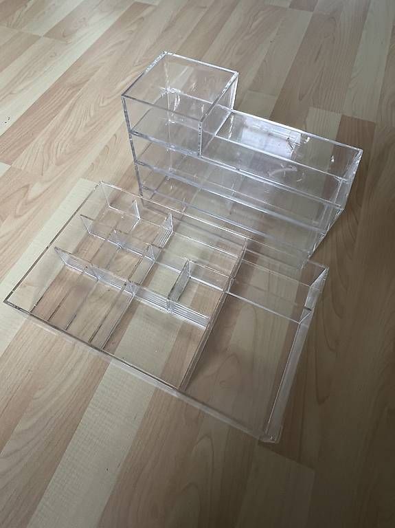Recipients et similaires: Organizer aus Kunststoff  – D'occasion à Pratteln par leh_tc6z