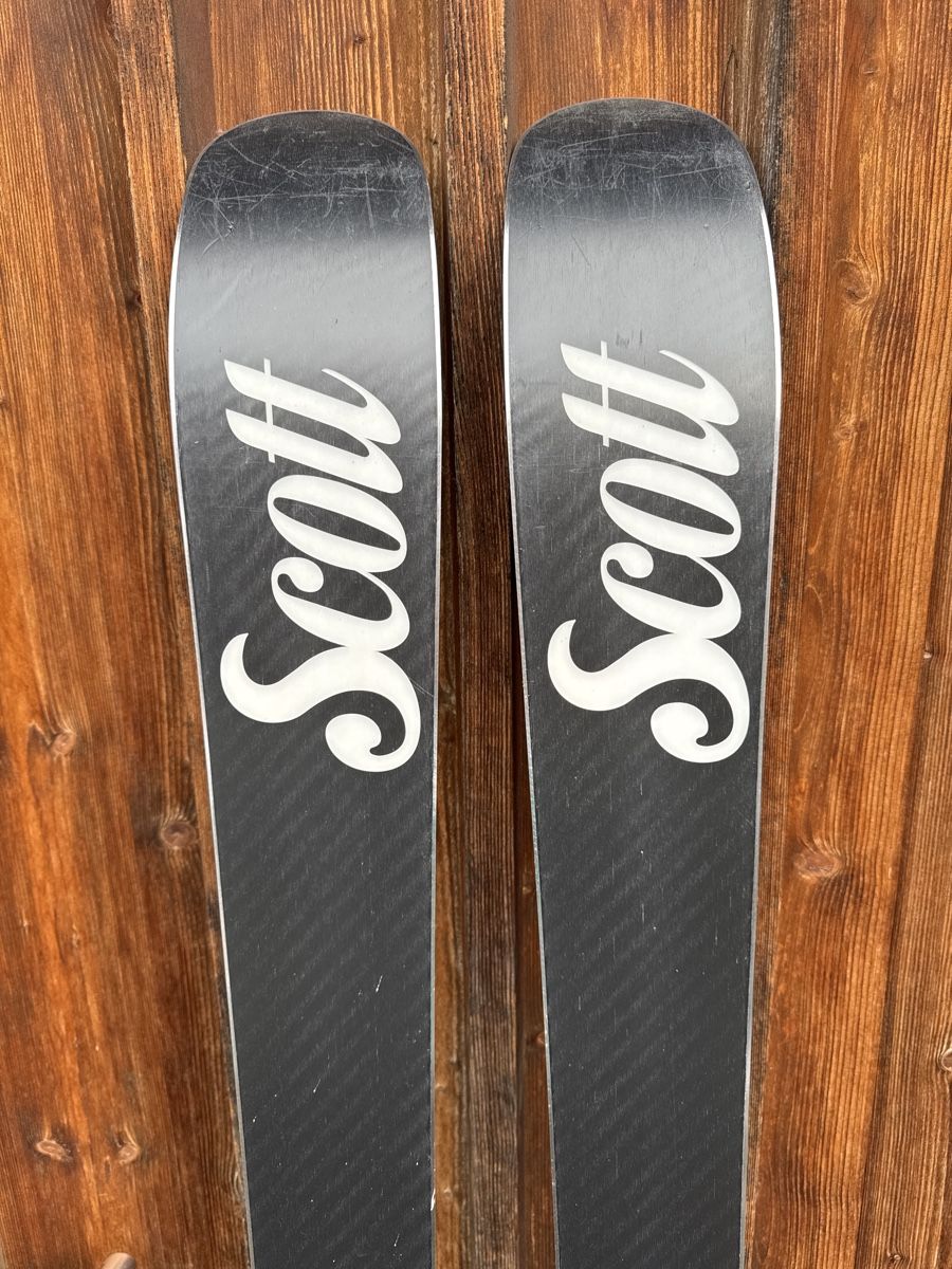 Scott Sci: Scott Ski inkl. Bindung 166 – Usato da Innertkirchen venduto da jessicabanholzer