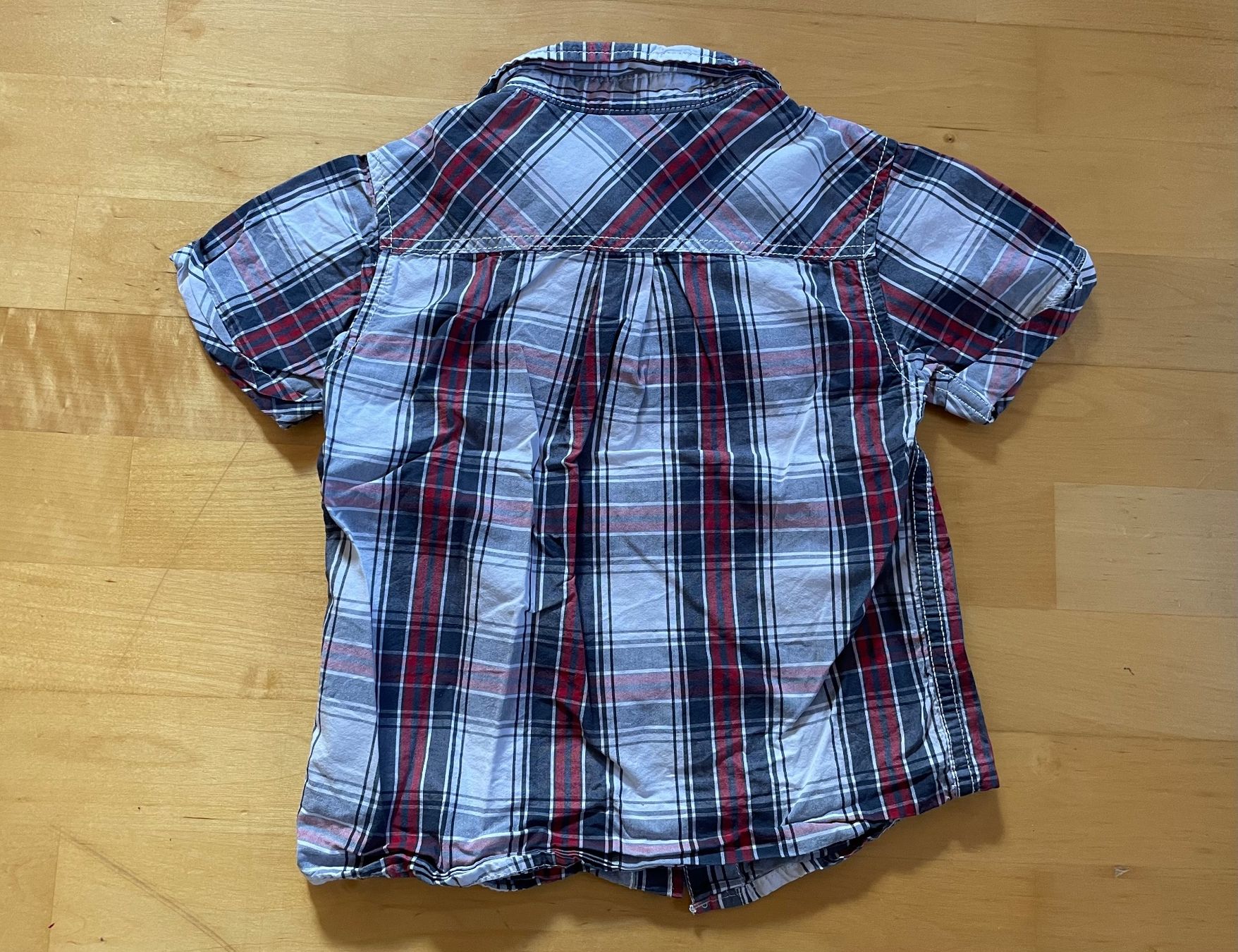 C&A Hemden, T-Shirts & Polos: Hemd Gr 98 – Gebraucht aus Hüntwangen von fra_7nd2 1