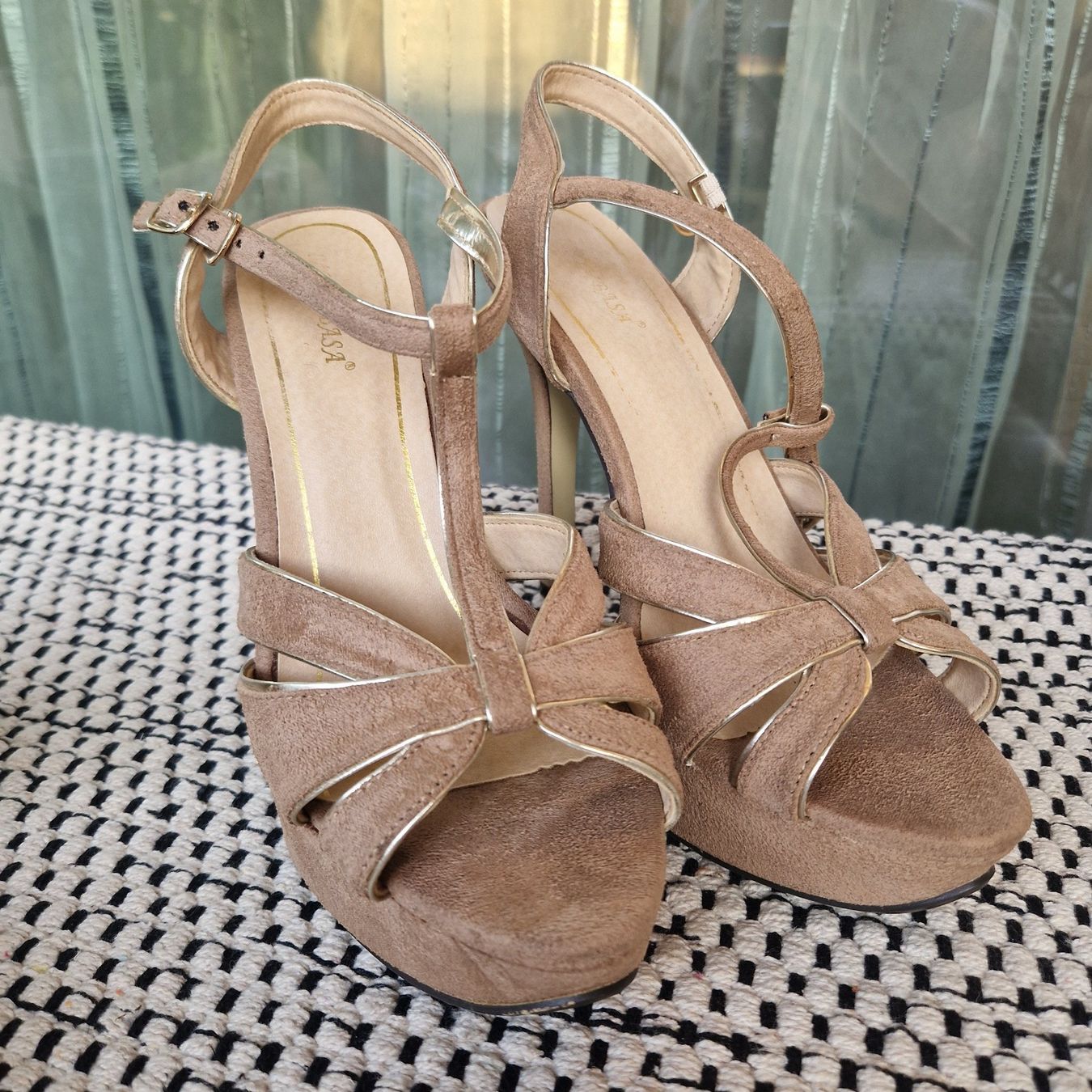 Scarpe da donna: beige High Hells / Pumps Gr. 38 – Usato da Nendeln venduto da Zopfie_ 4