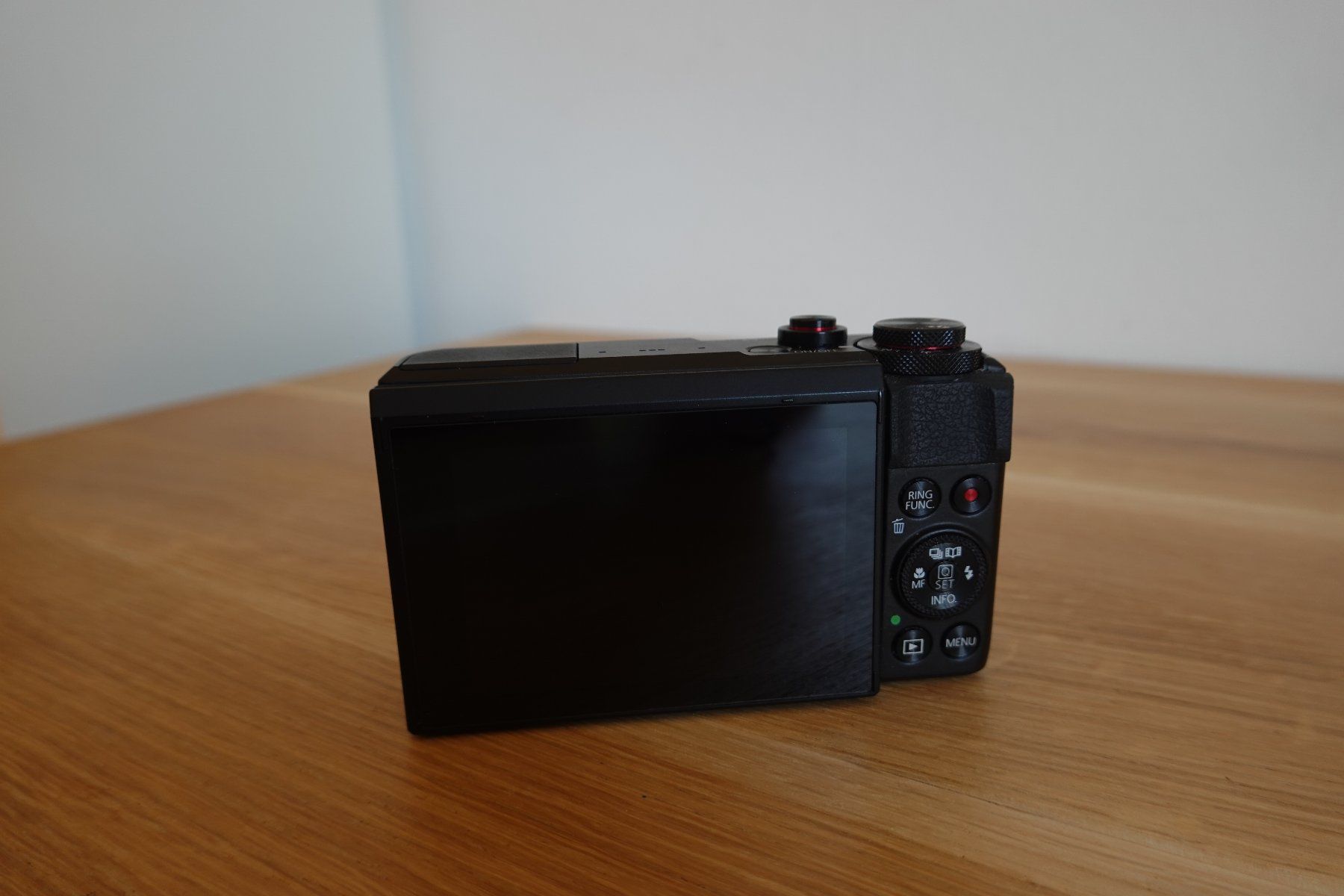Canon Fotocamera: Canon G7X Mark ii – Difettoso da Fribourg venduto da mar_9vlt 5