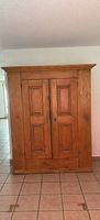 Armoire ancienne suisse en sapin massif  XIX siècle