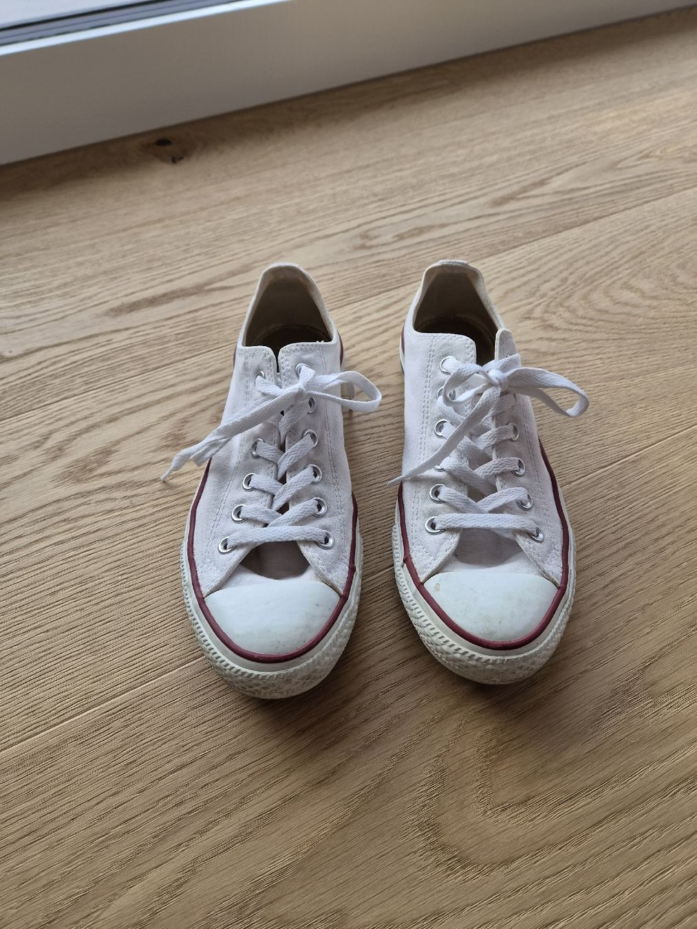 Converse Chaussures hommes: Converse All Star / weiss / Gr. 7.5 – D'occasion à Adligenswil par SnoeggelsDR 2
