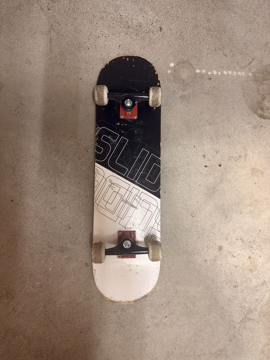 Slide Skateboards: Skateboard Slide Skateboards – Usato da Bremgarten AG venduto da Dbar31