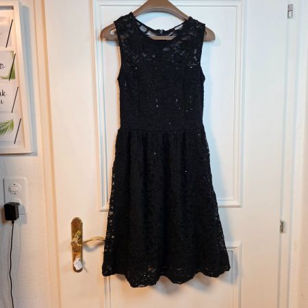 Schwarzes Spitzenkleid Pailletten XS/S Abendkleid