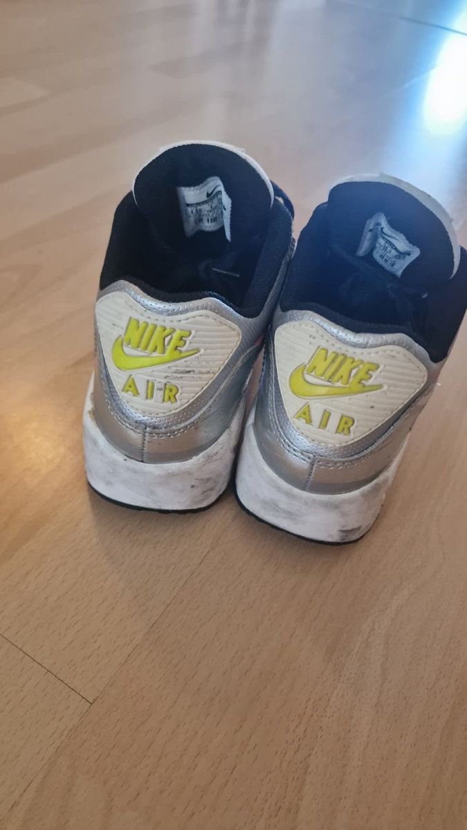 Nike Scarpe da donna: Nike Air Max 90 Silber Pink Grösse 36.5 – Usato da Ostermundigen venduto da HarleyQ3 2