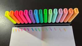 Textmarker Stabilo Boss Original, 15 Stück, mit Aufsteller