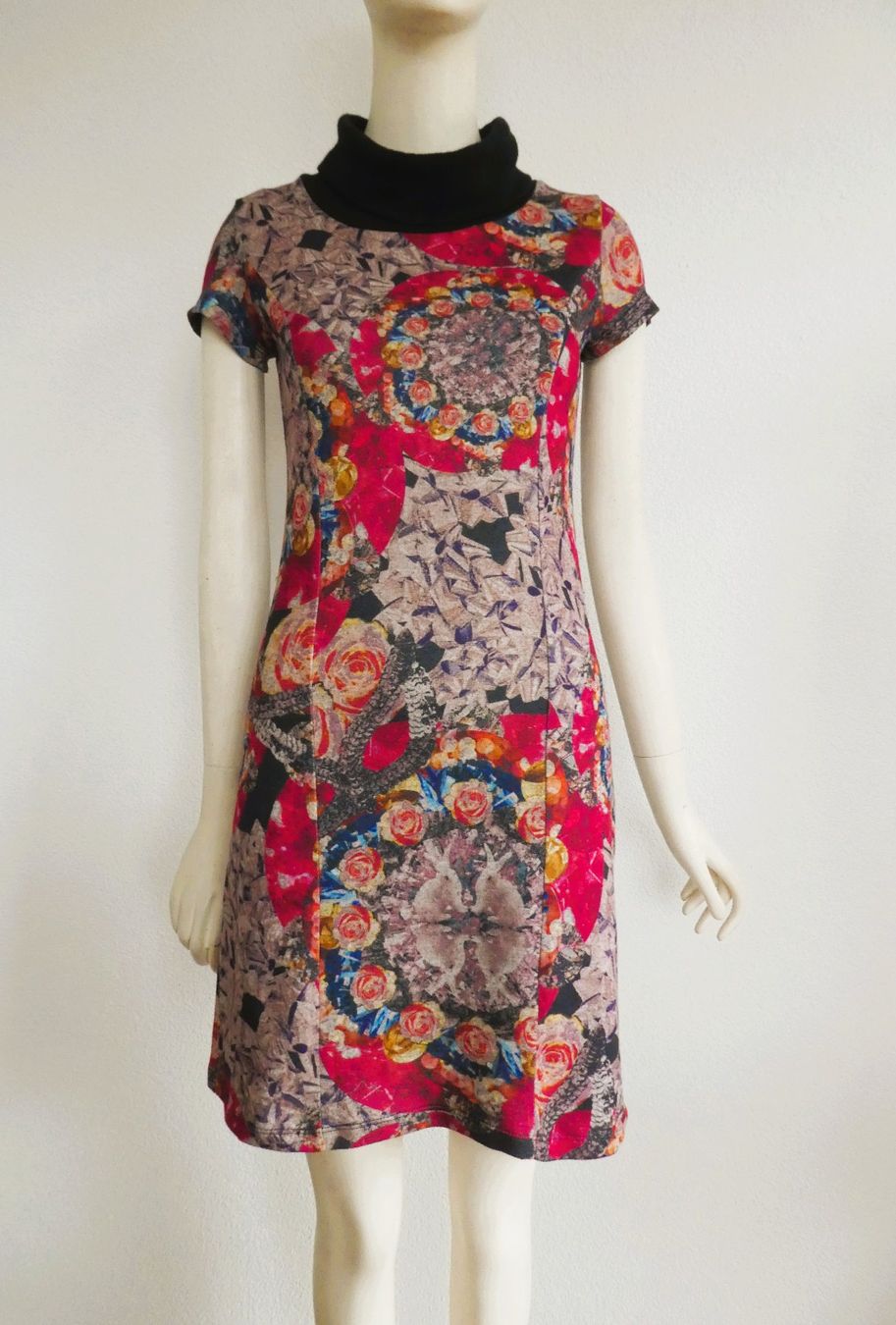 Vestiti: Smash Kleid kurz Kleid, Gr. 34/36 – Usato da Berneck venduto da chouchou1415