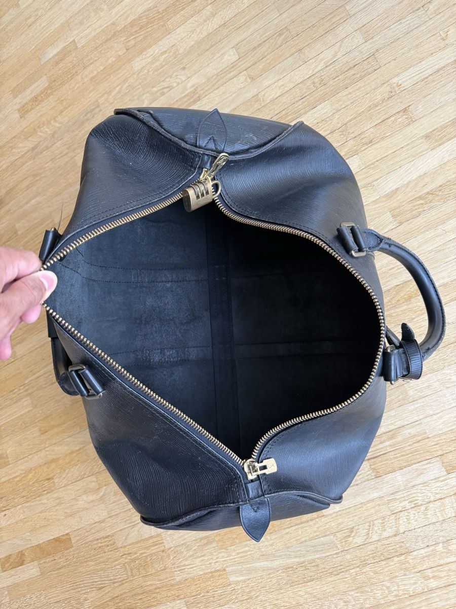 Louis Vuitton Borse: Louis Vuitton Keepall Epi – Usato da Genève venduto da luc_5q8p 9