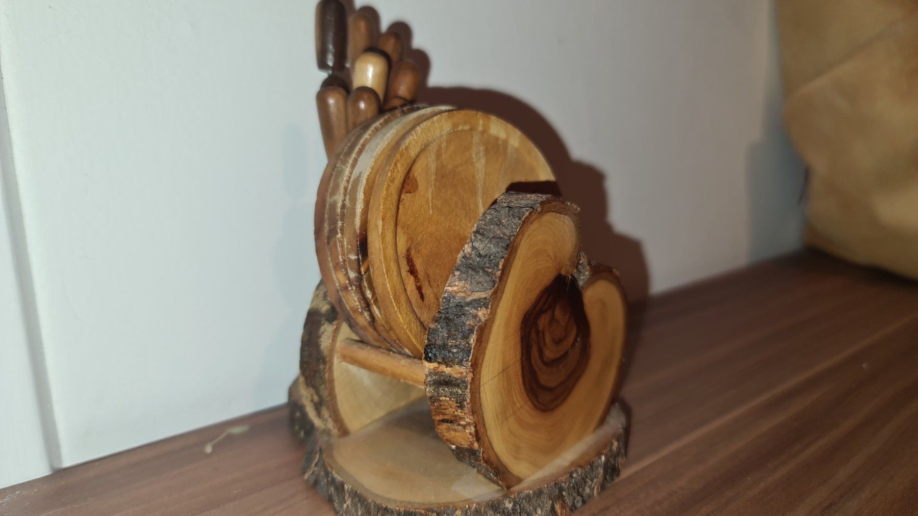Sottobicchieri: Olivenholz Set, Untersetzer & Pikers Set, – Usato da Dintikon venduto da Vexi