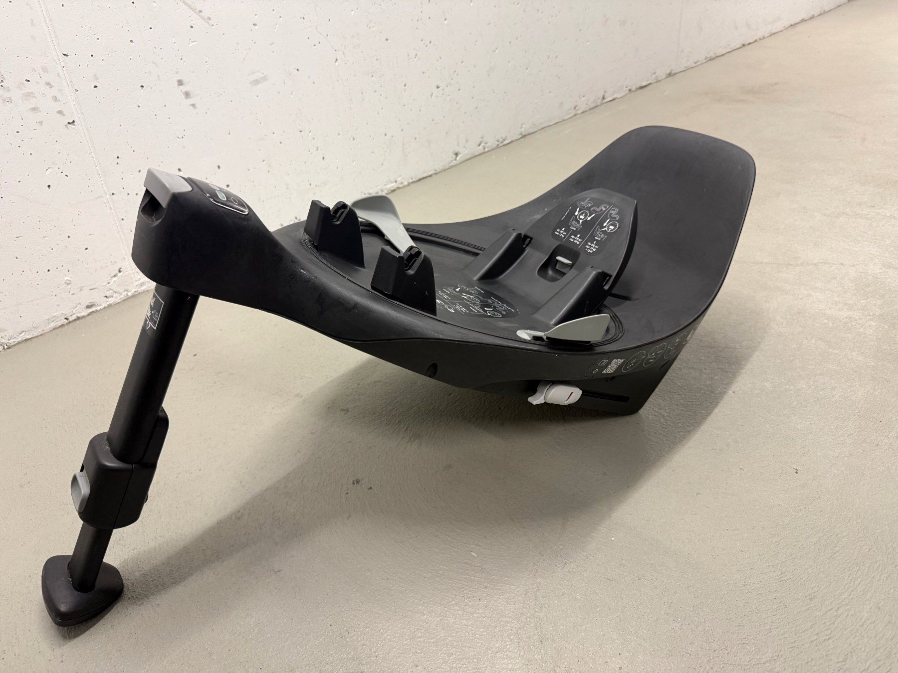 Cybex Seggiolini per auto: Cybex Isofix-Basis Z2 - Top Zustand – Usato da Zürich venduto da moowhooper 2