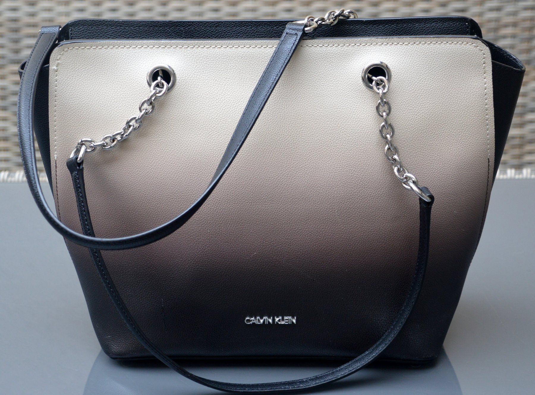 Calvin Klein Borse da donna: Tasche Calvin Klein schopper sac – Usato da Collonges venduto da Auganien 1