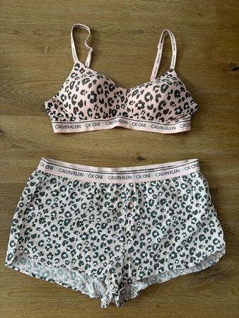 Calvin Klein Nachtwäsche