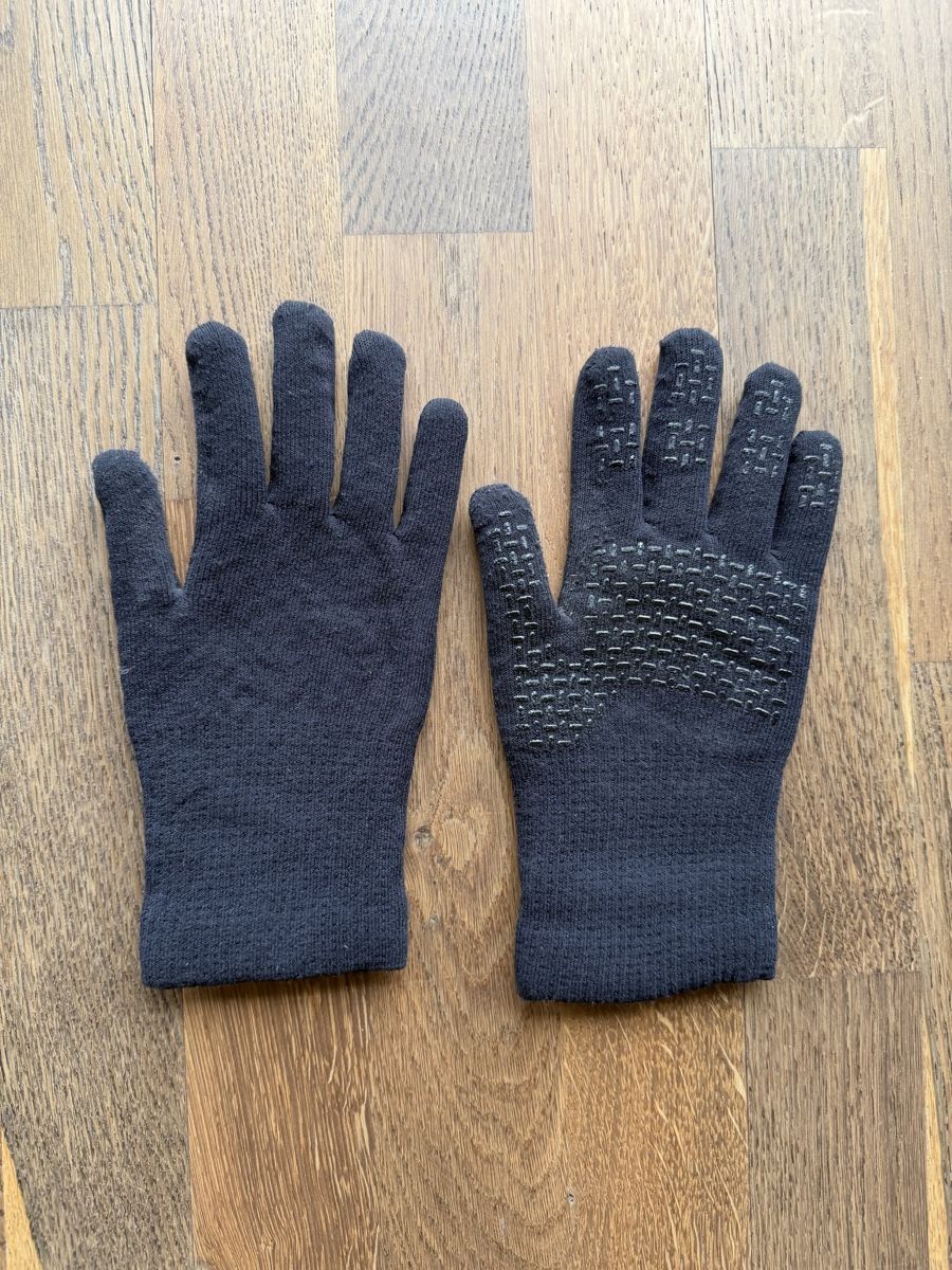 Guanti & manicotti: Sealskins Handschuhe Gr. S – Usato da Hergiswil NW venduto da Klimsen