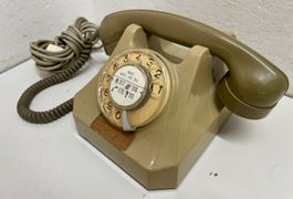 Vintage PTT Telefon mit Wählscheibe