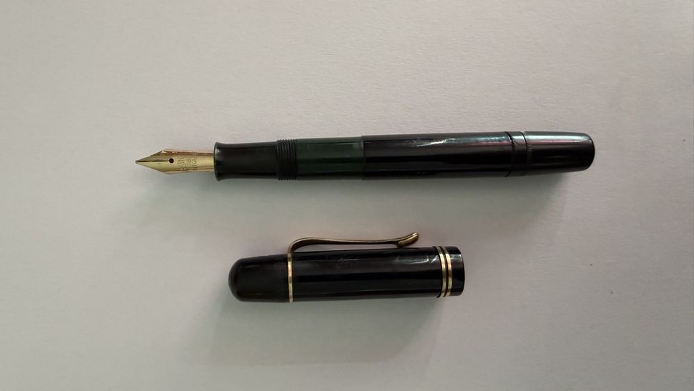 Stylo plume vintage Pelikan, en or 14 carats (D'occasion) à Collonges ...
