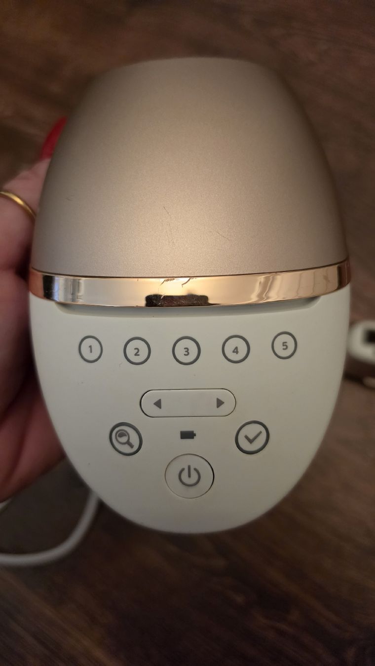 Philips Epilatori: Philips Lumea Prestige IPL Haarentfernung Gerät SC2009 – Usato da Rorbas venduto da Diana_279 1