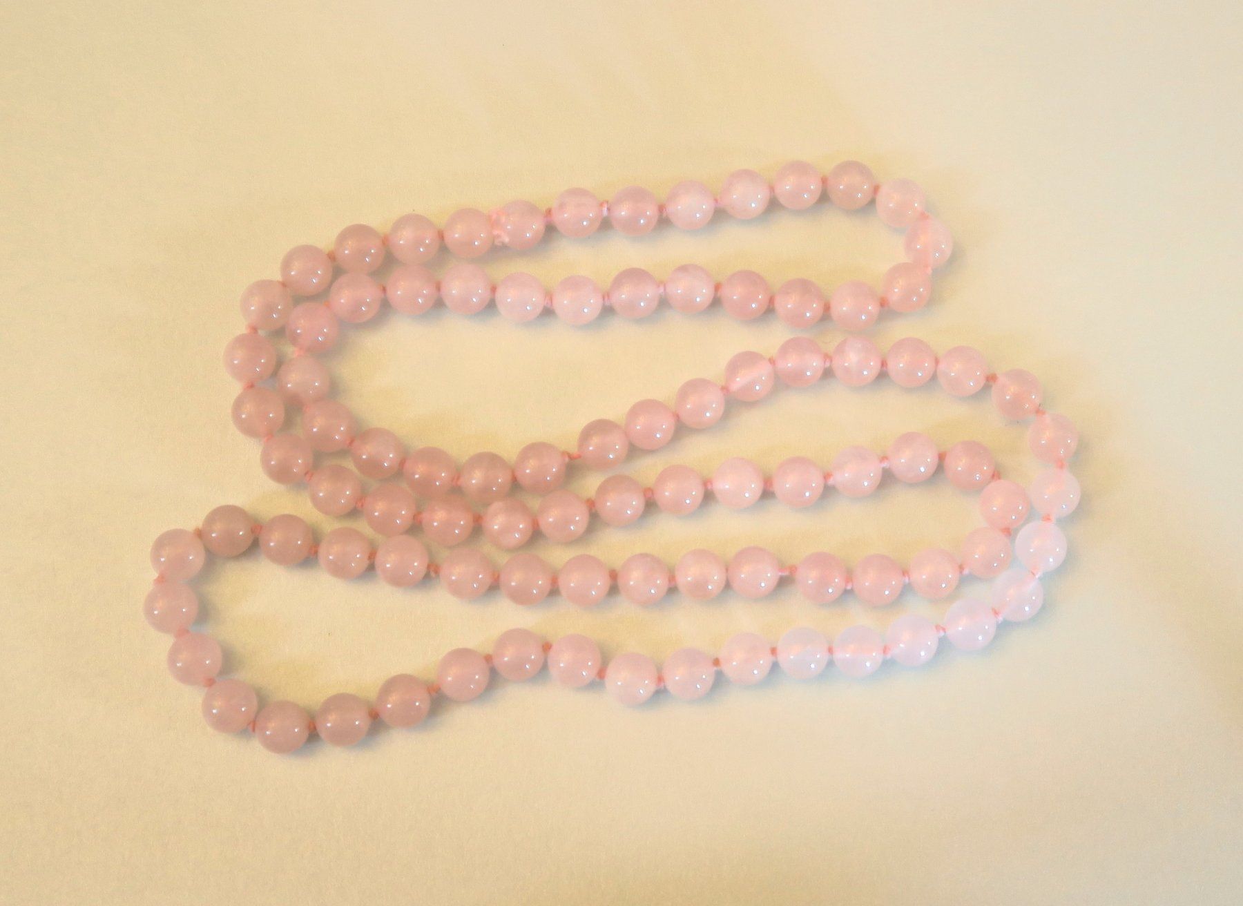 Catenine: Rosenquarz Perlenkette – Usato da Brittnau venduto da marlenestone