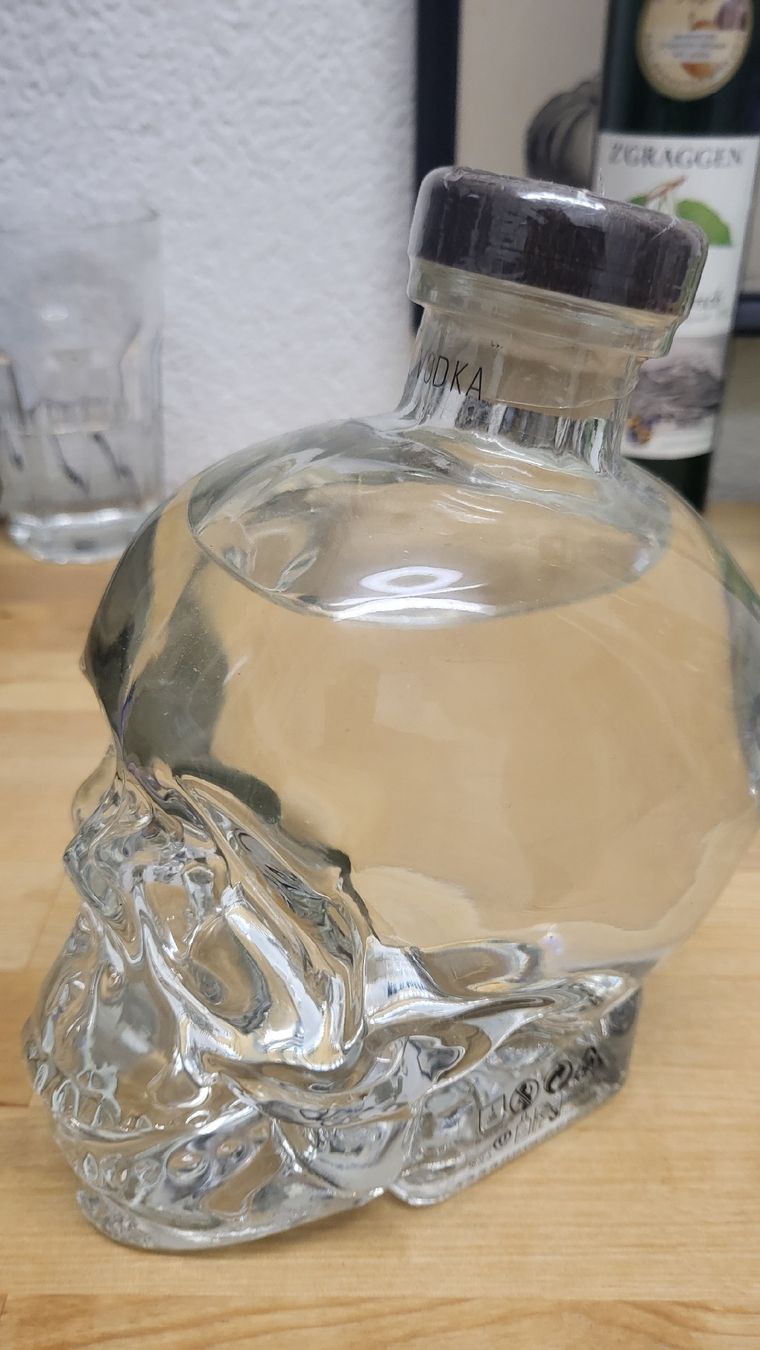 Bevande alcoliche: Vodka Flasche Totenkopf Kristallglas – Nuovo e nell'imballaggio originale da Zürich venduto da Korhal 2