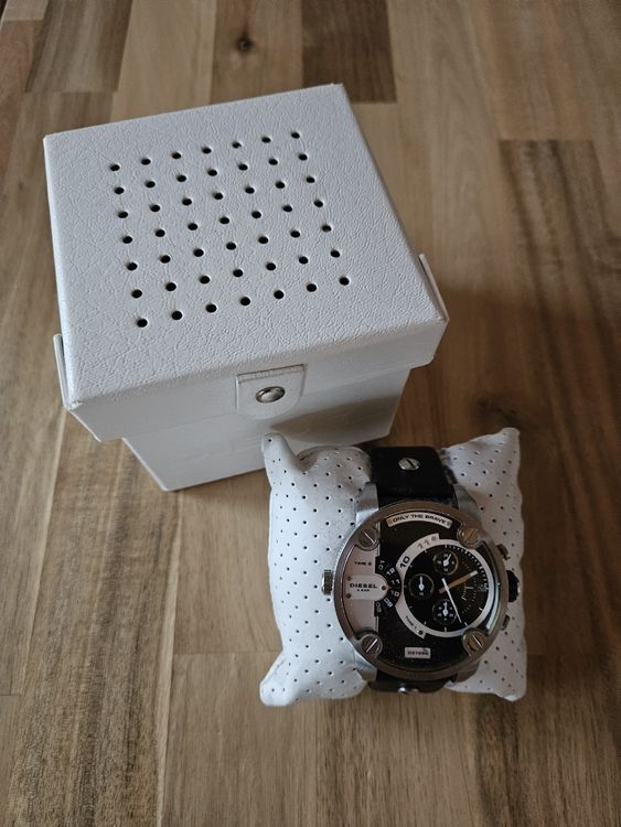 Diesel Uhr 2