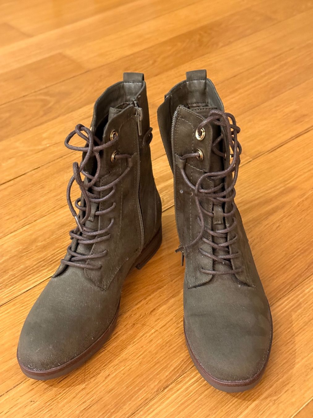 Scarpe da donna: Ganz neue wunderschöne Schnürboots – Nuovo (secondo la descrizione) da Pratteln venduto da Claudi66