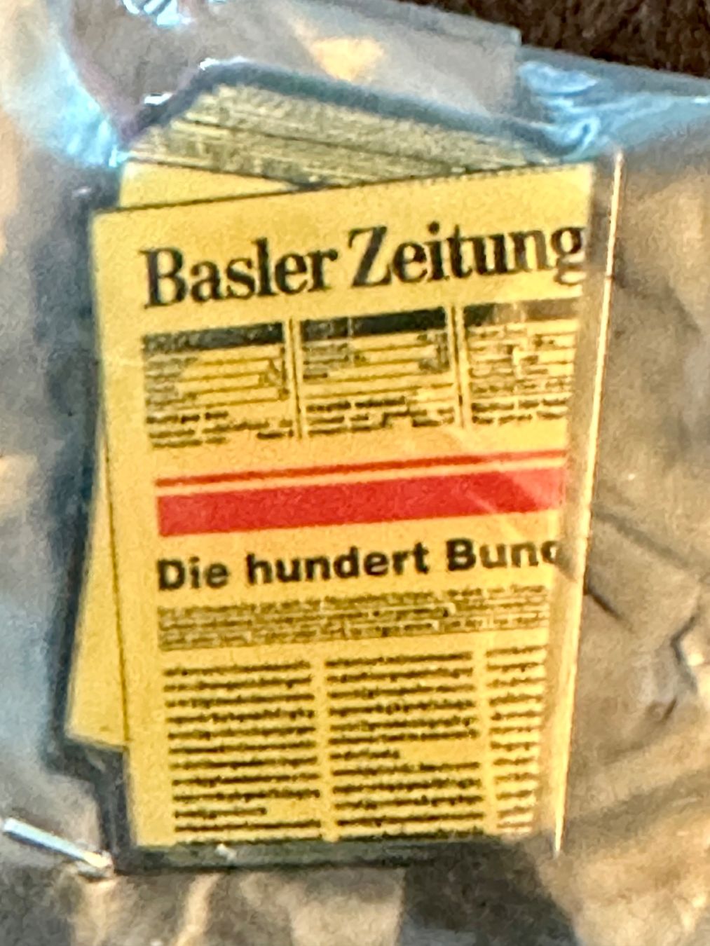 Spille & Fermagli: Basler Zeitung Pin, Vintage – Nuovo (secondo la descrizione) da Wallbach venduto da paxnic