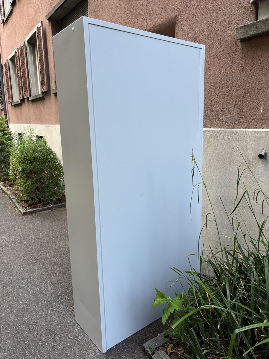 Coffres de rangement: Metallschrank  – D'occasion à Zürich par Dim777 2