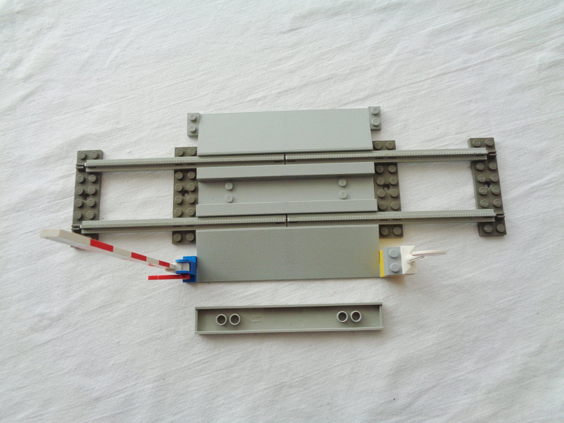 Lego Kit di costruzioni: Vintage LEGO Bahnübergang – Usato da Basel venduto da vidra66 3