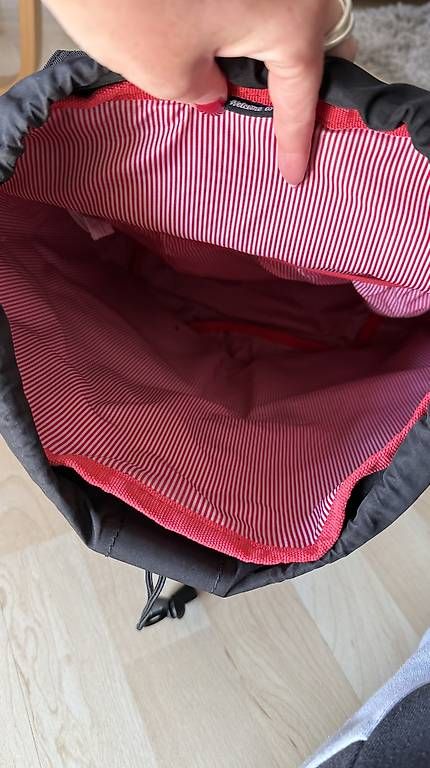 Herschel Sacs à dos: Herschel Rucksack – D'occasion à Schwerzenbach par maandy95 1