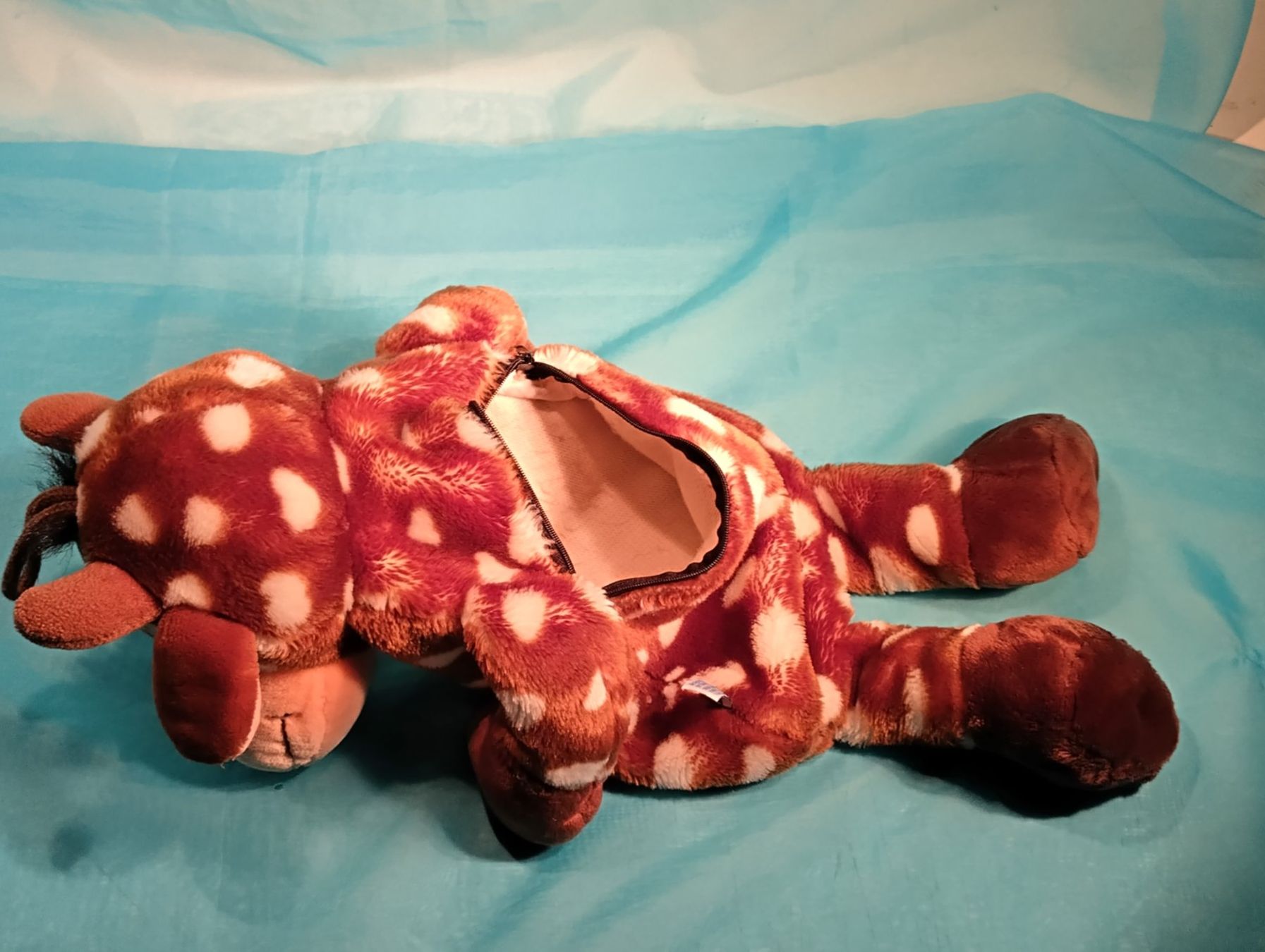 Nici Giocattoli: NICI Kuh für Bettflasche oder Pyjama, etc., Reissverschluss – Usato da Bellach venduto da JingleCherry 2