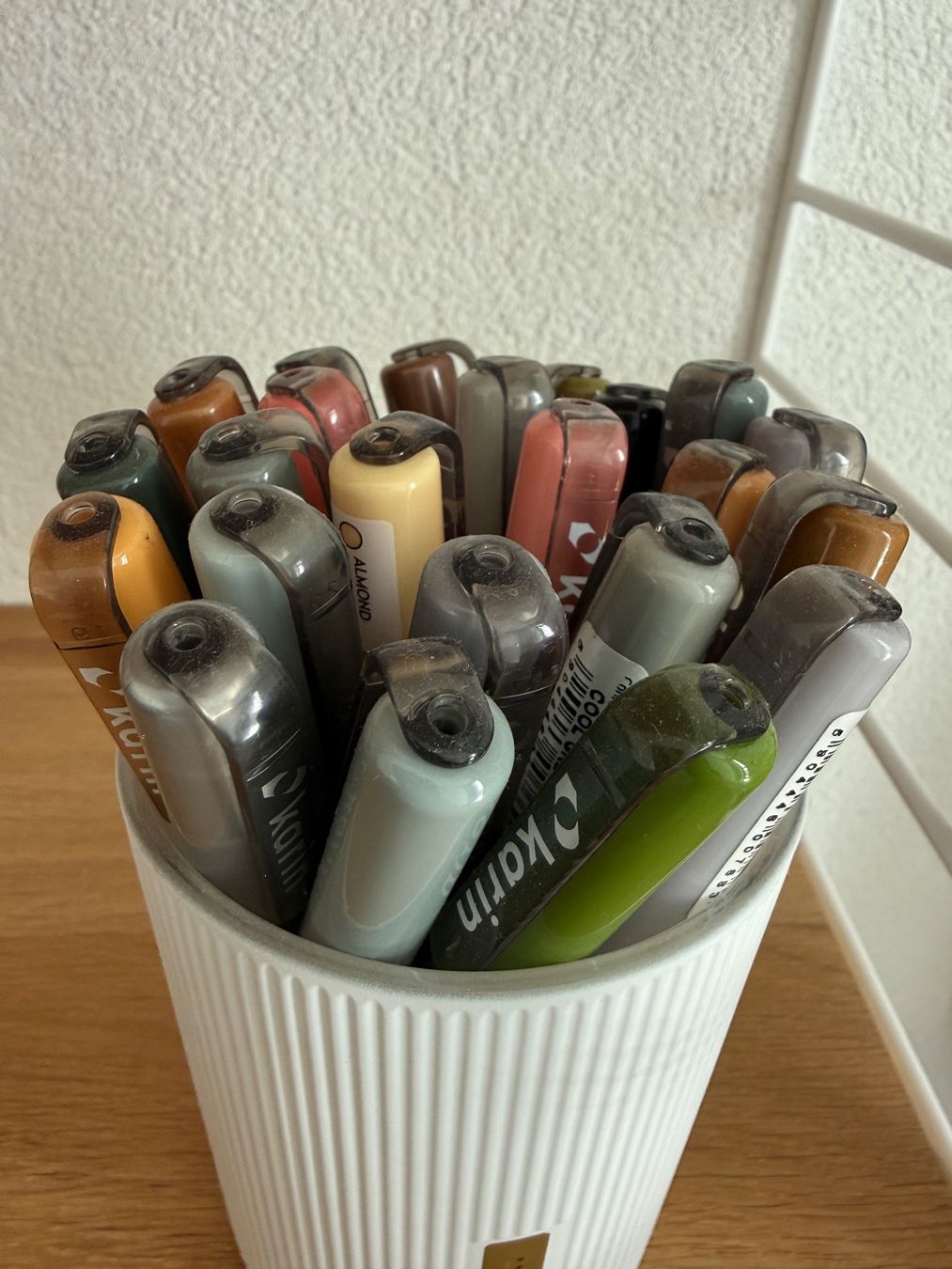 Penna & Evidenziatori: lot de stylos brushmarker Karin – Usato da Marly venduto da FabienD