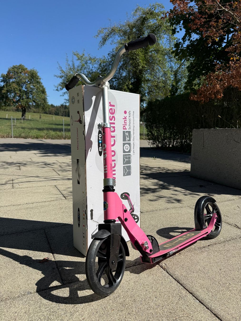 Micro Kickboard: Micro Cruiser Scooter Pink | Tretroller klappbar – Gebraucht aus Volketswil von beatboox 1