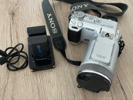 SONY MPEG DIGITAL STILL CAMERA