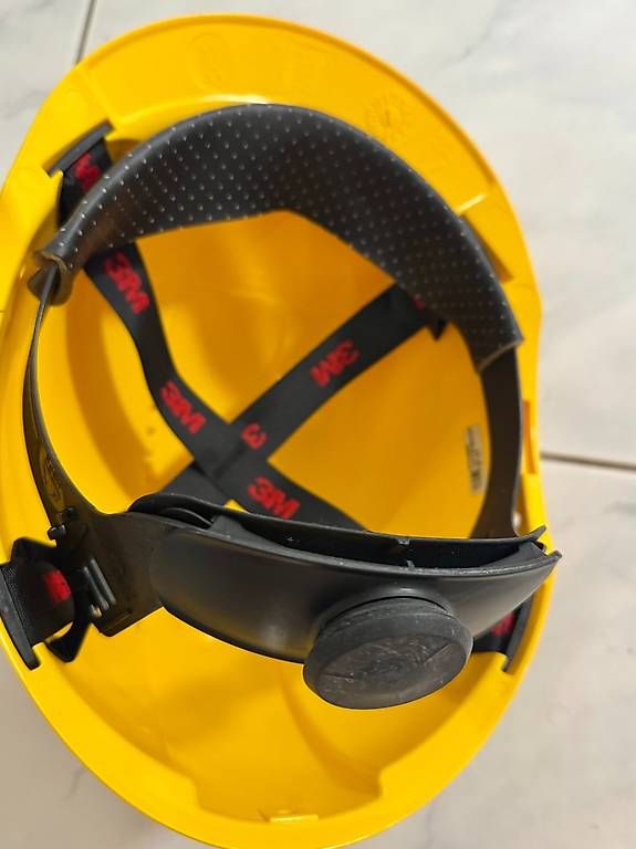 Protezione per viso e udito: Bauhelm – Usato da Dietikon venduto da inf_xq5h 2