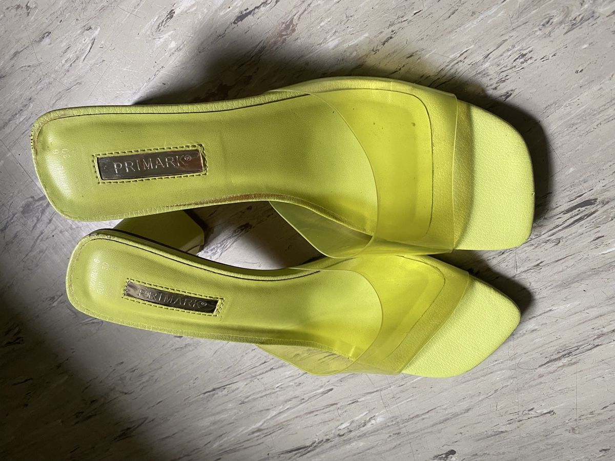 Scarpe da uomo: Sandalen // Grösse 39 // Neongrün  – Usato da Zürich venduto da aurelia_nater 4