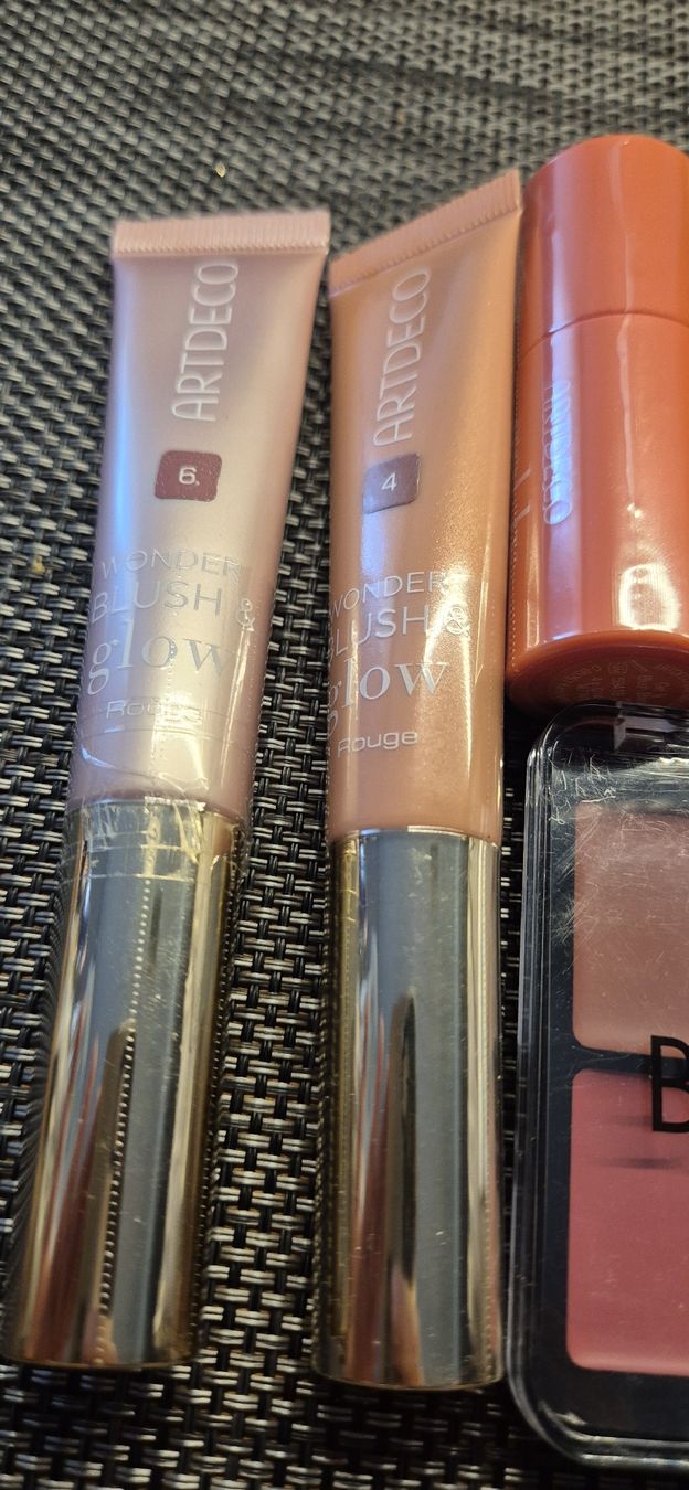 Maquillage: Blush set div Marken – Neuf avec emballage d'origine à Waltenschwil par jane210 1