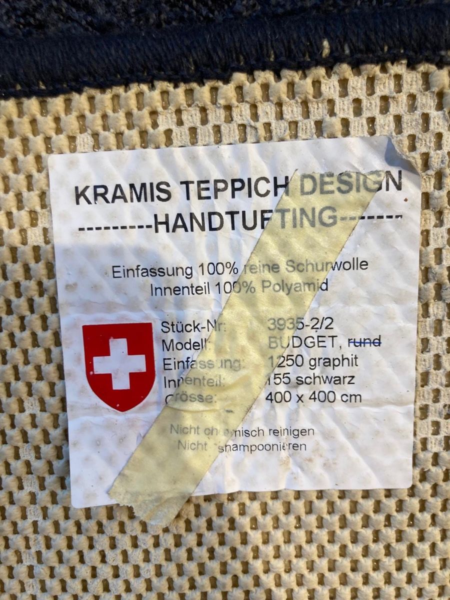 Teppiche: Tapis kramis noir 400x400 cm – Gebraucht aus Conthey von Conthey-brocante 3