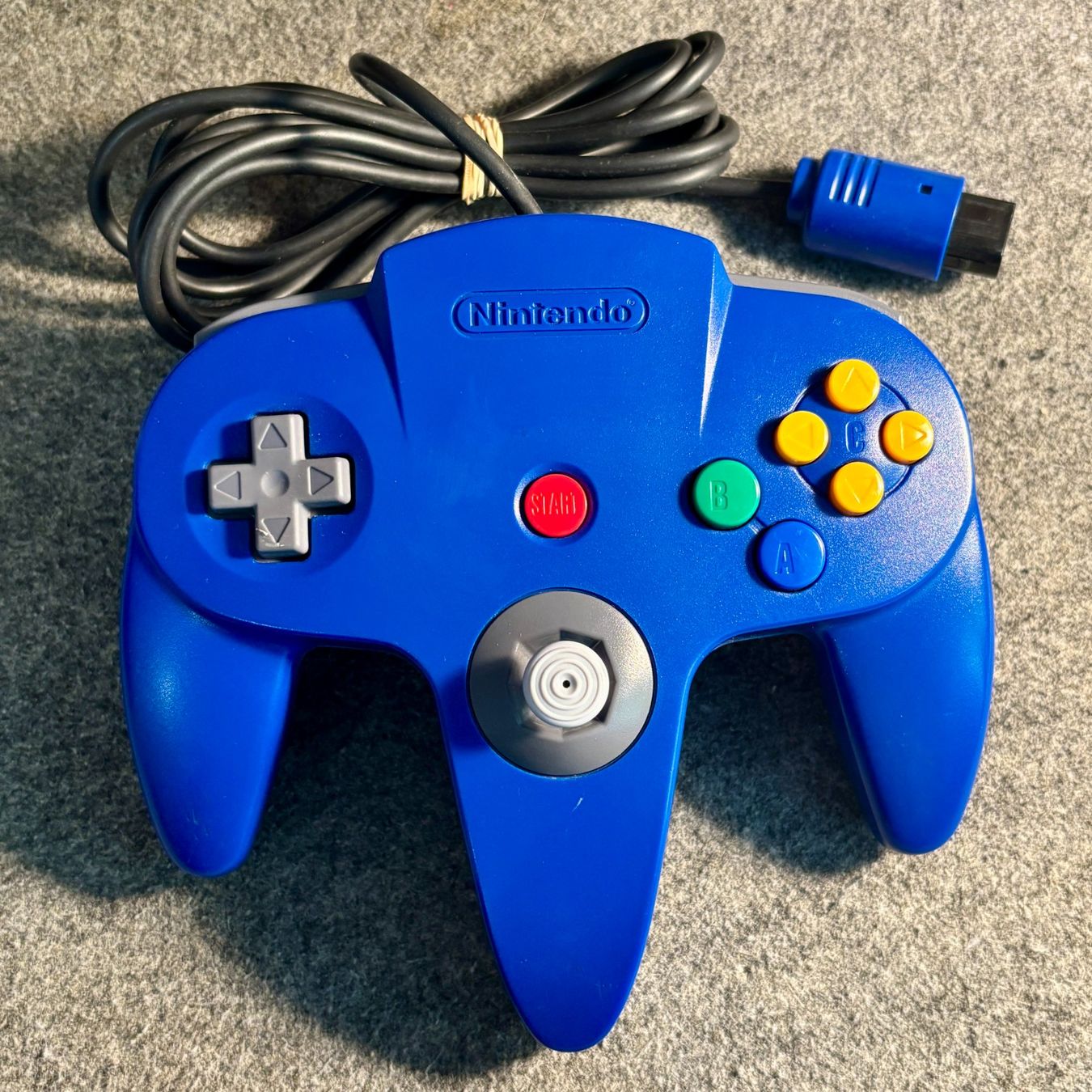 Nintendo Controller: n64 Controller Blau – Usato da Mollis venduto da GamingCorner