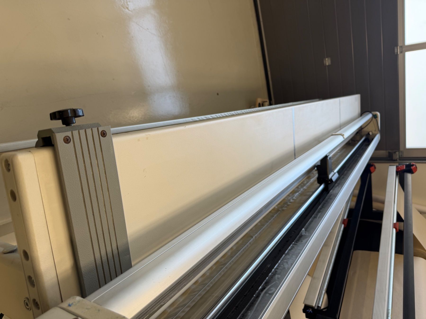 Tutte le macchine: Rollenschneider Neolt EL Trim 250 – Usato da Ufhusen venduto da micha-rutschmann 1