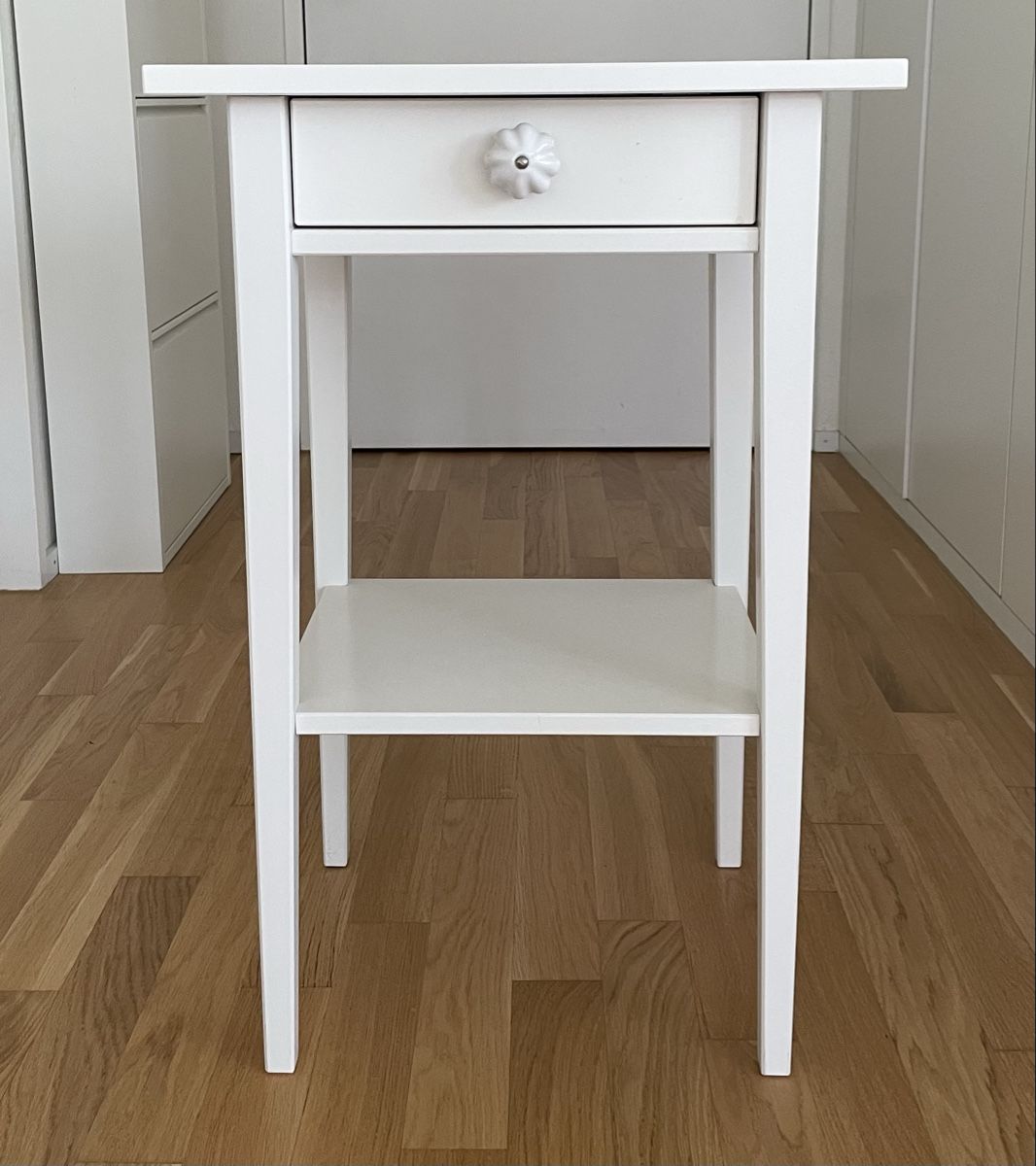 Tische: Beistelltisch Hemnes IKEA – Gebraucht aus Lenzburg von JHVC