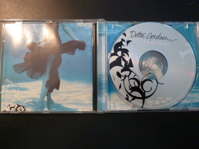 CDs: Delta Goodrem - Mistaken identity – Gebraucht aus Au ZH von sikoku 1