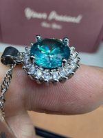 Collier argent avec zircons