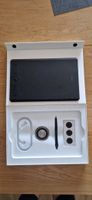 Wacom Intuos Pro digital drawing tablet and pen set
